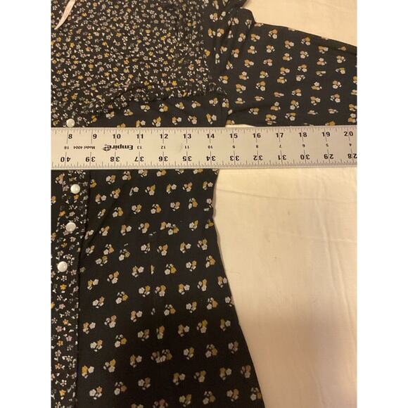 Free People Kissin Kate Sweetheart Neckline Pearl Snap Top Womens Size S - Picture 6 of 9